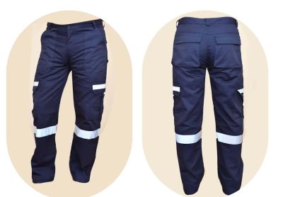 pantalon azul con cinta reflectiva